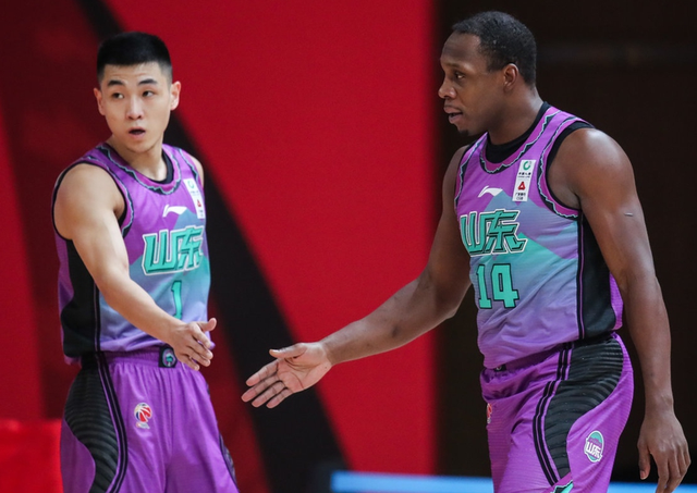 开云体育-意大利杯赛程吃紧，费耶诺德清晨篮板制胜，震撼外界，临场指挥获称赞的简单介绍-开云体育